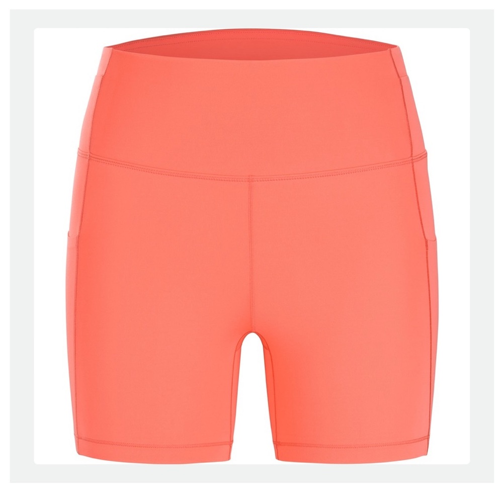 Arc’teryx Women’s Essent High-Rise Shorts 5”